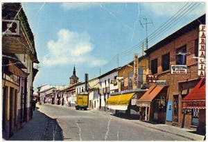 calle en medio torrejon