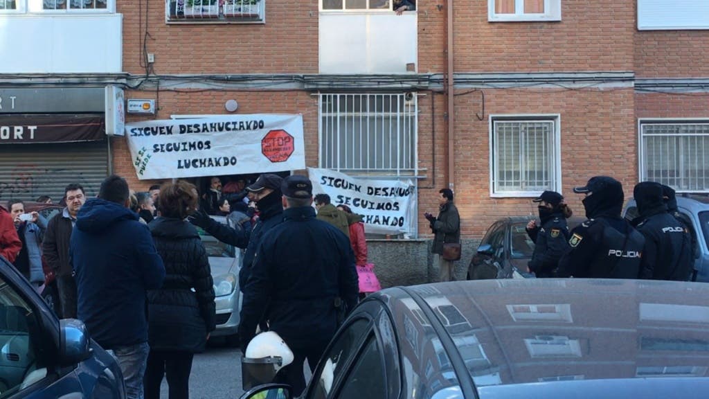 Se han vivido momentos de tensión cuando la Policía ha comenzado a cargar (MiraCorredor.tv).