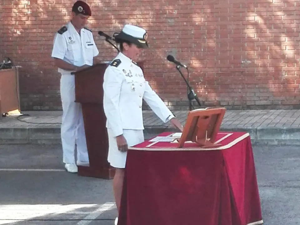 Ana Beteg&oacute;n toma posesi&oacute;n de su cargo en la Base A&eacute;rea de Torrej&oacute;n. Fuente imagen: Ej&eacute;rcito del Aire. 
