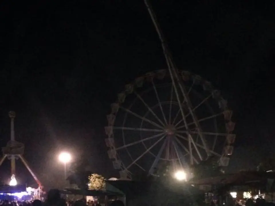 La noria apagada durante cinco minutos a las 11 de la noche del mi&eacute;rcoles 24 de agosto en se&ntilde;al de protesta (MiraCorredor.tv)