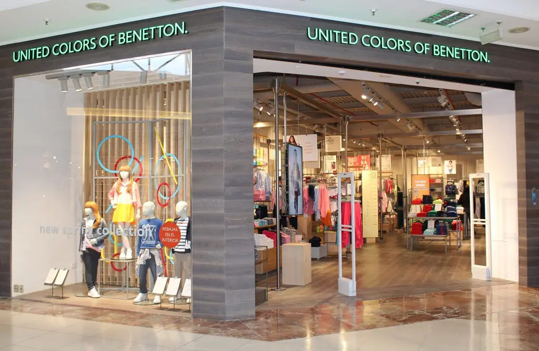 Tienda Benetton en Parque Corredor.