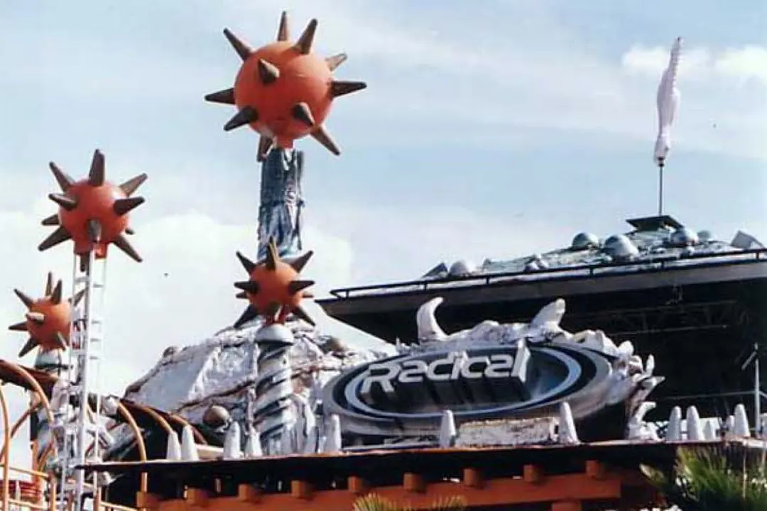 Fachada de lo que fue Radical en Alcal&aacute; de Henares (cedida).