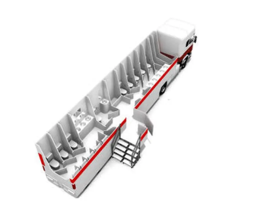 Prototipo de un cami&oacute;n tr&aacute;iler con ba&ntilde;os. 