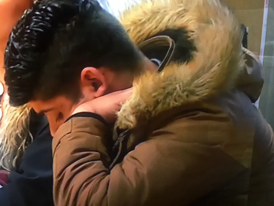 El acusado, cabizbajo, durante el juicio.