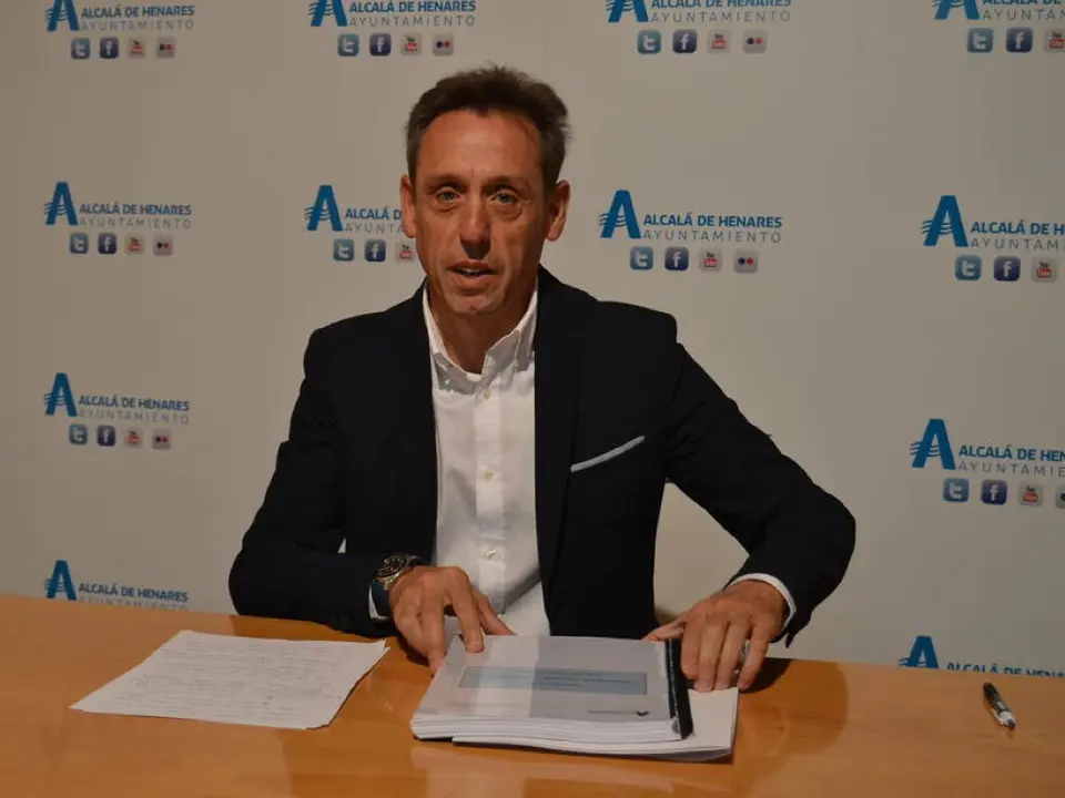 El concejal de Hacienda, Fernando Fern&aacute;ndez Lara (Ayto. de Alcal&aacute;). 