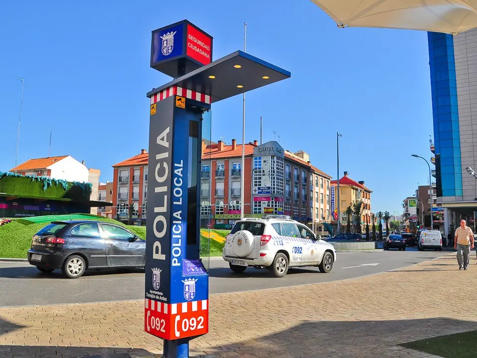 Presentaci&oacute;n de la finalizaci&oacute;n de la primera fase de los Puntos de Encuentro de Polic&iacute;a Local en el municipio.