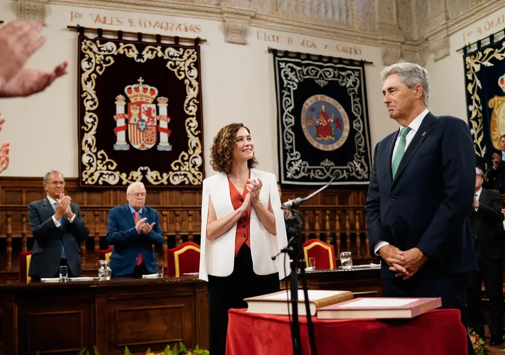 D&Iacute;AZ AYUSO PRESIDE LA TOMA DE POSESI&Oacute;N DEL RECTOR DE LA UNIVERSIDAD DE ALCAL&Aacute;