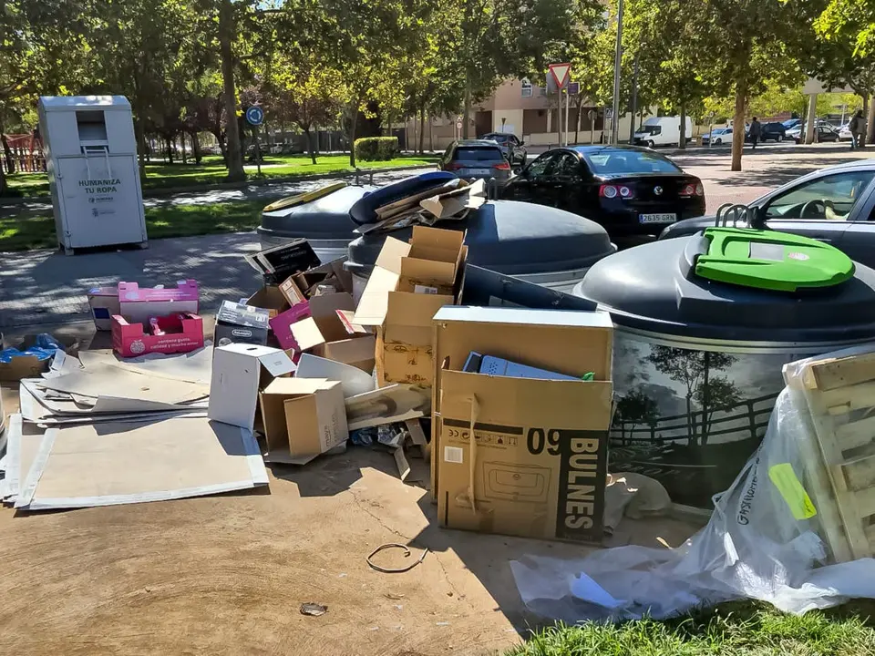 La campa&ntilde;a de limpieza en Torrej&oacute;n ha generado m&aacute;s de 40 multas por infracciones de civismo.