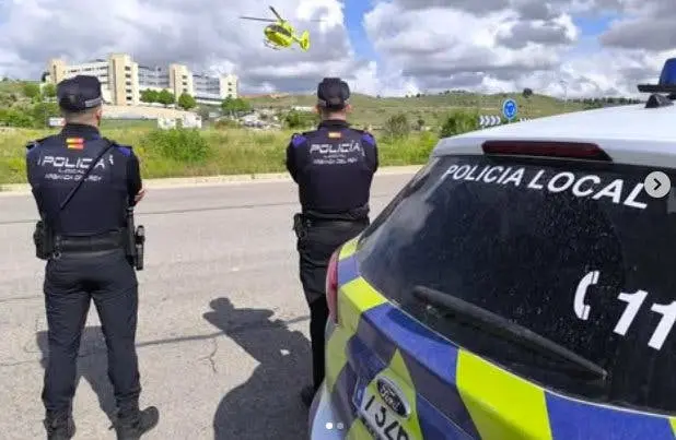 La polic&iacute;a local de Arganda del Rey supervisa la seguridad en la zona.