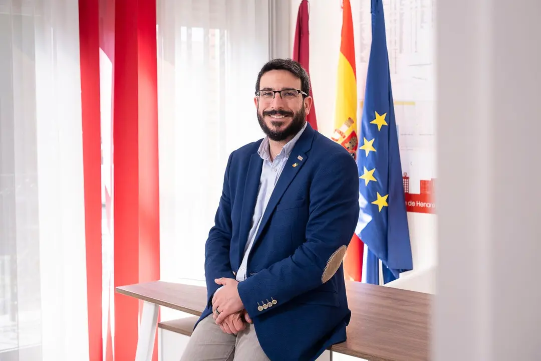 Miguel &Oacute;scar Aparicio regresa a su cargo tras una baja m&eacute;dica de dos meses.