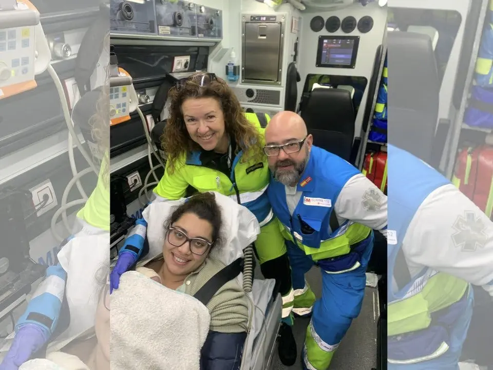 Una mujer da a luz en su hogar con la asistencia de una vecina y el SUMMA.