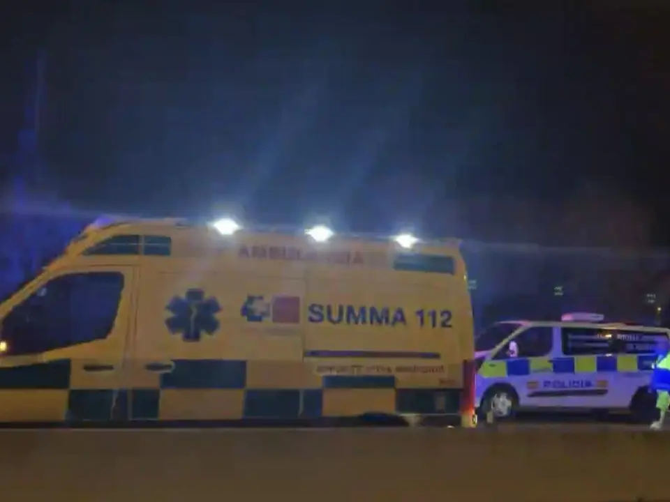 Un coche en sentido contrario provoca un grave accidente en la M-506, dejando seis heridos.