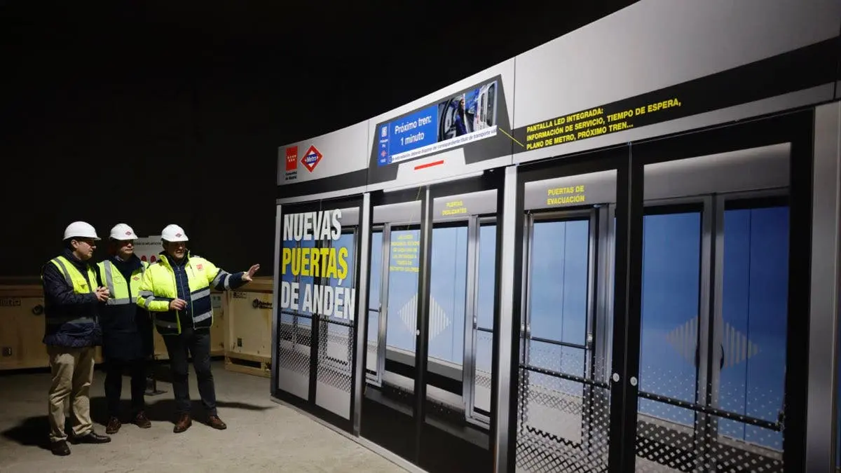 La Comunidad de Madrid inicia la instalaci&oacute;n de puertas de and&eacute;n en la L&iacute;nea 6 del Metro.