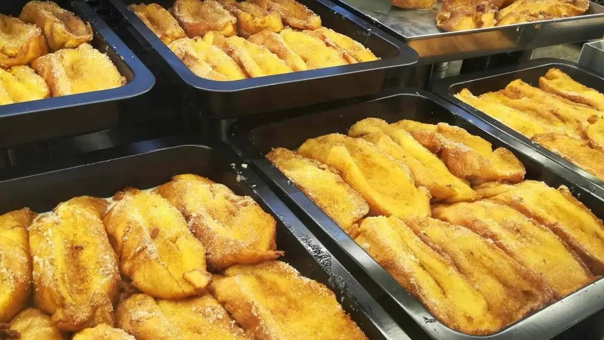 Torrijas tradicionales en pasteler&iacute;as artesanas de la Comunidad de Madrid. ASEMPAS