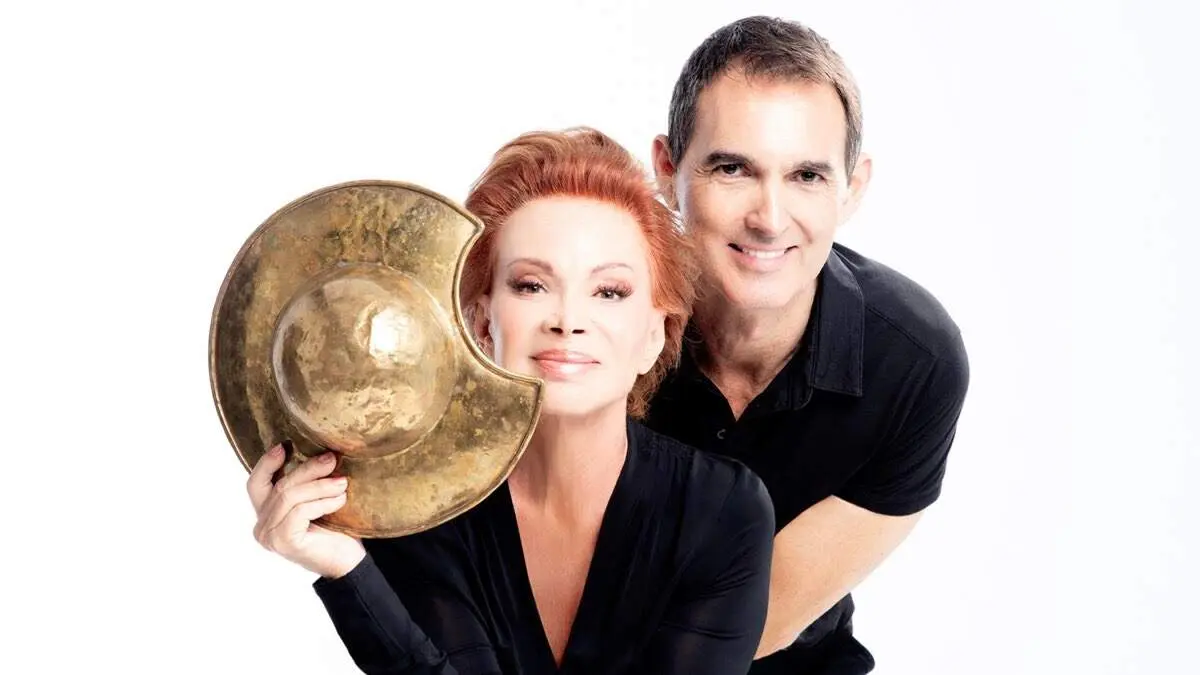 Paloma San Basilio y Juan Carlos Rubio en una imagen promocional de 'Dulcinea'