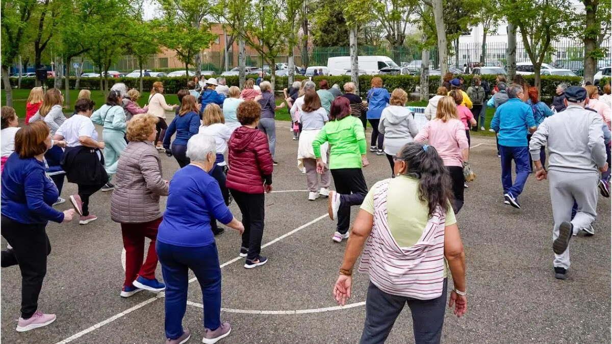 Participantes en una actividad de la Semana de la Salud de Torrej&oacute;n en una edici&oacute;n anterior. AYUNTAMIENTO DE TORREJ&Oacute;N DE ARDOZ