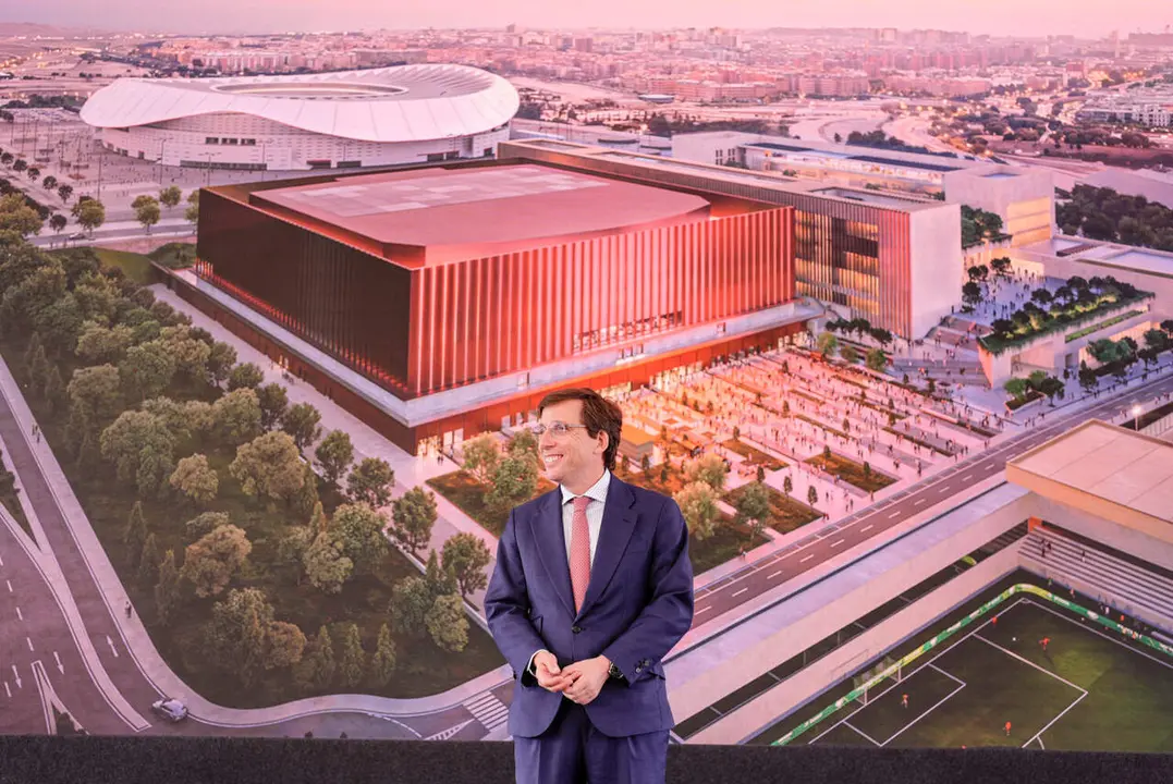 Almeida en la presentaci&oacute;n del proyecto del nuevo auditorio junto al Metropolitano. AYUNTAMIENTO DE MADRID