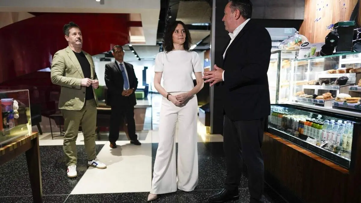 Isabel D&iacute;az Ayuso, durante su visita a la sede del Grupo Alsea en Ciudad de M&eacute;xico. COMUNIDAD DE MADRID