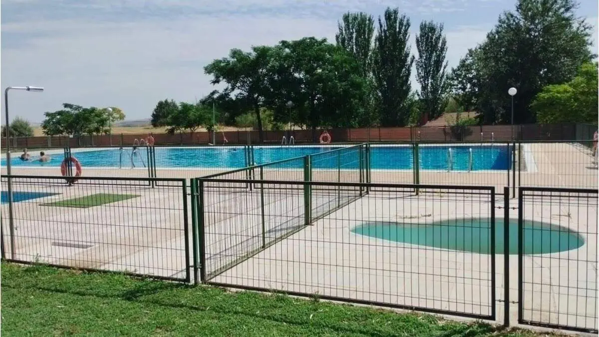 Piscina municipal de Fresno de Torote. AYTO. DE FRESNO DE TOROTE
