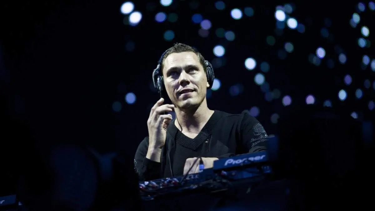 Ti&euml;sto durante una actuaci&oacute;n. SHUTTERSTOCK