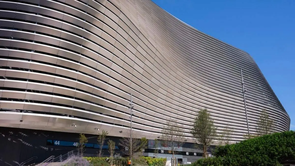 Exterior del estadio Santiago Bernab&eacute;u. SHUTTERSTOCK