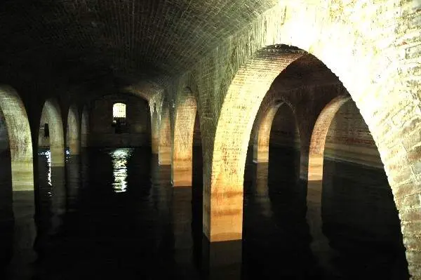 Depósito de agua municipal durante el proceso de llenado de la red. AYUNTAMIENTO DE GUADALAJARA
