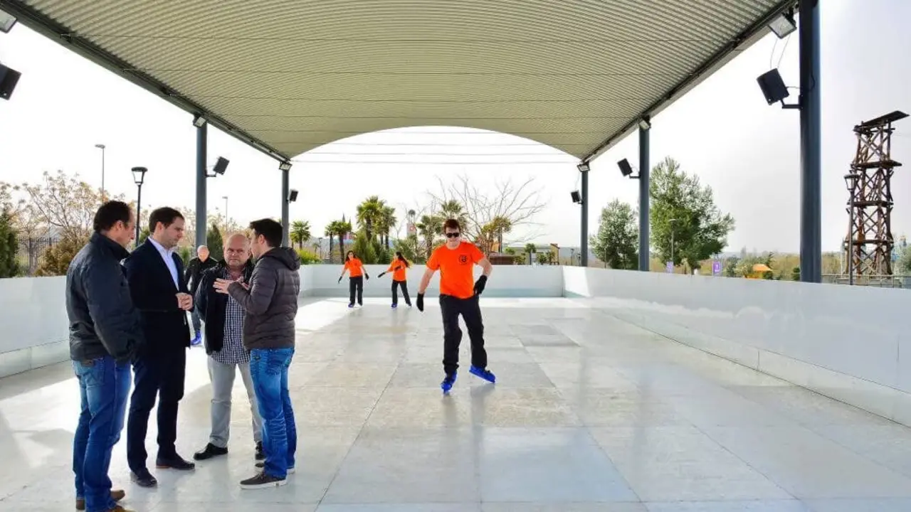 As&iacute; es la nueva Pista de Hielo del Parque Europa de Torrej&oacute;n (Ayto.). 