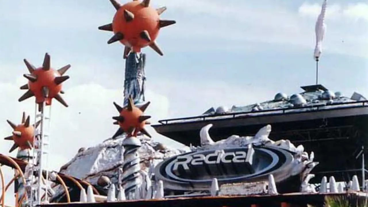 Fachada de lo que fue Radical en Alcal&aacute; de Henares (cedida).