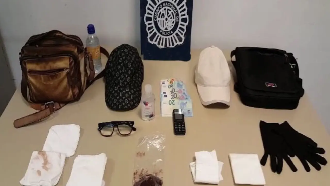 Efectos incautados por la Polic&iacute;a. 