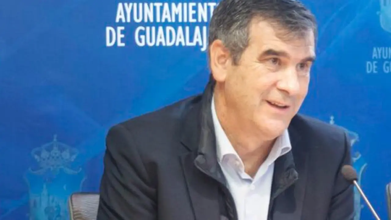 Antonio Rom&aacute;n, alcalde de Guadalajara.