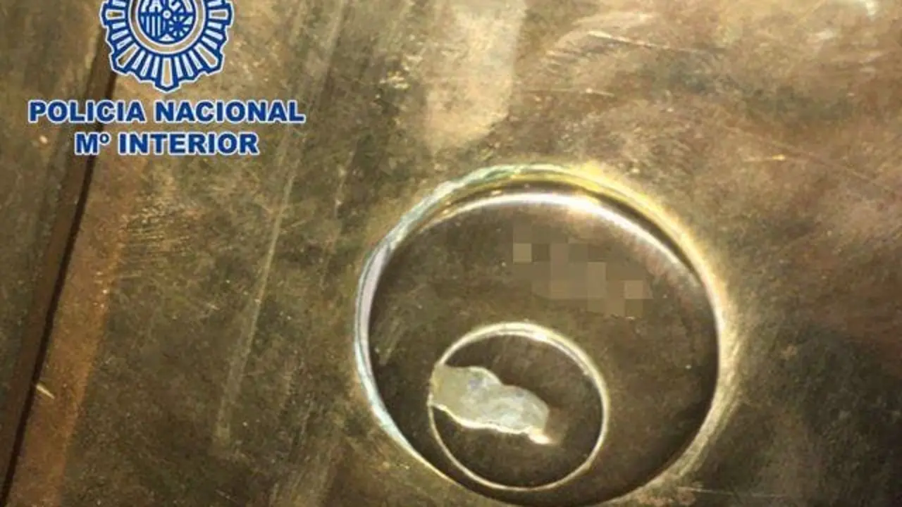 07/07/2022 "La Polic&iacute;a Nacional Detiene A Cinco Personas Por Robar En Domicilios De La Capital Madrile&ntilde;a Por El M&eacute;todo Del Resbal&oacute;n" (Hay Im&aacute;genes)
POLITICA 
POLIC&Iacute;A NACIONAL