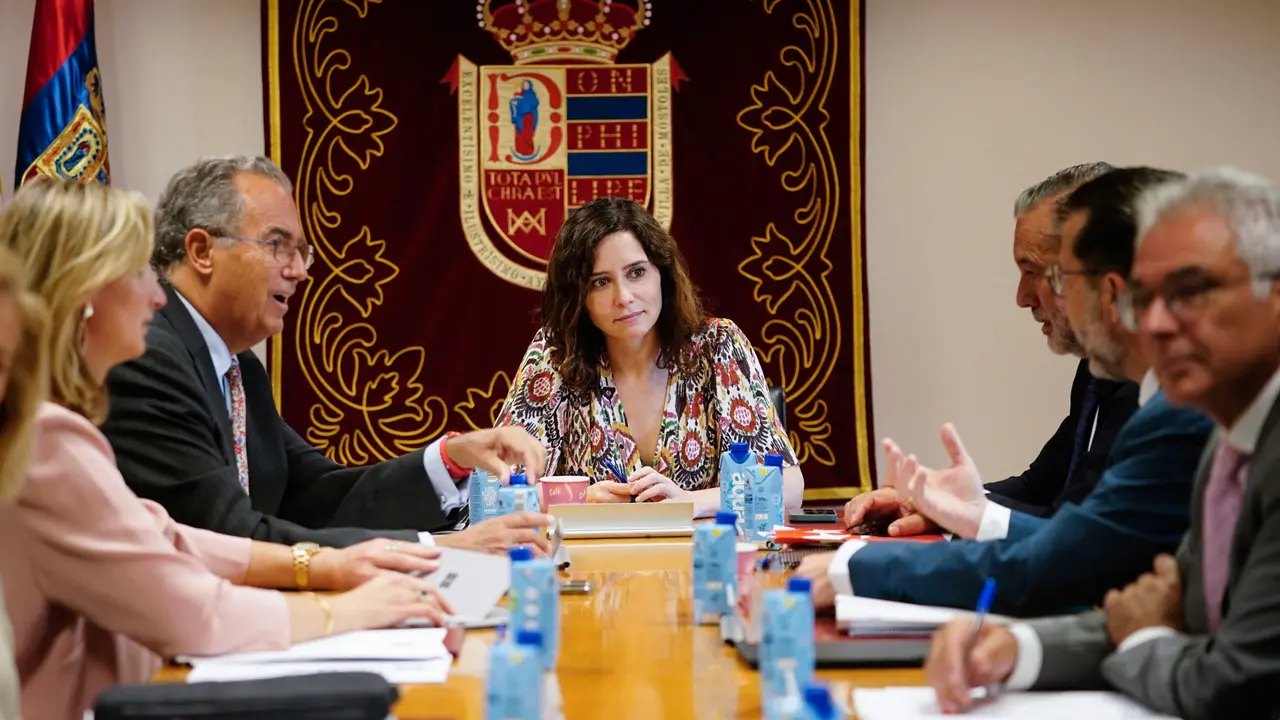 D&Iacute;AZ AYUSO PRESIDE LA REUNI&Oacute;N DEL CONSEJO DE GOBIERNO, QUE DE FORMA EXTRAORDINARIA SE CELEBRA EN M&Oacute;STOLES