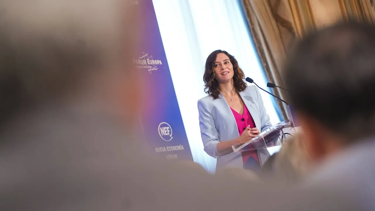 D&Iacute;AZ AYUSO PARTICIPA EN BARCELONA EN UN DESAYUNO INFORMATIVO