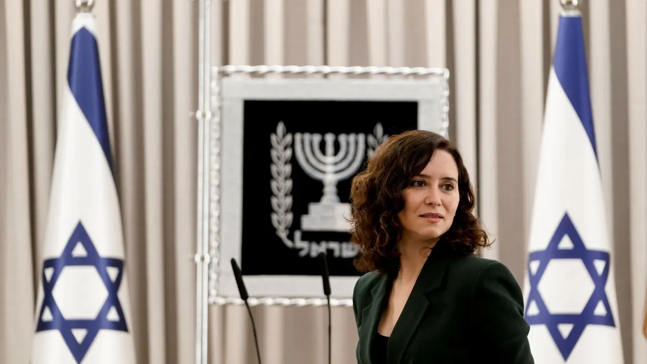 D LA COMUNIDAD DE MADRID, EN LA CLAUSURA DEL V CONGRESO MAR&Iacute;TIMO NACIONAL DEL MUSEO NAVAL