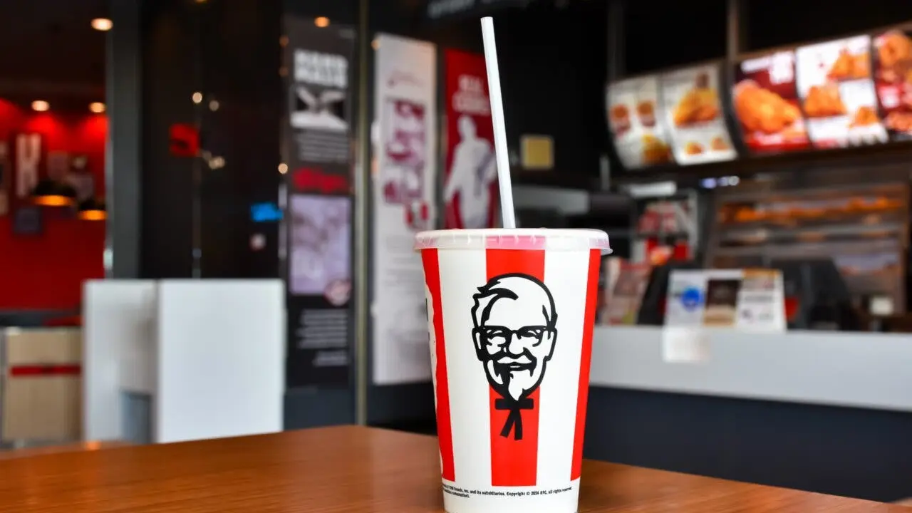 Lopburi-Thailand: Nov 26, 2024: Sweet Level 1 Food Set, KFC Chicken Set