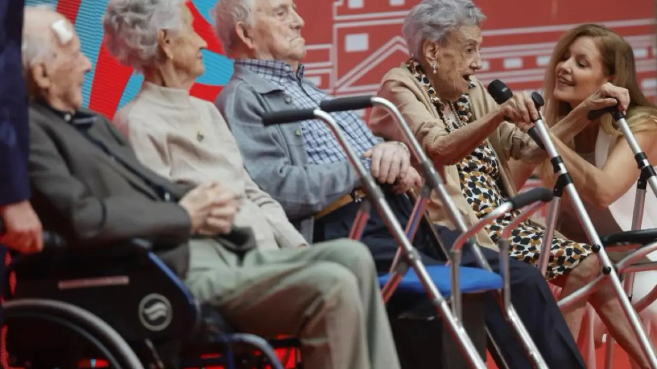 Evento de lanzamiento del Carnet Senior para mayores de 60 a&ntilde;os en Madrid.