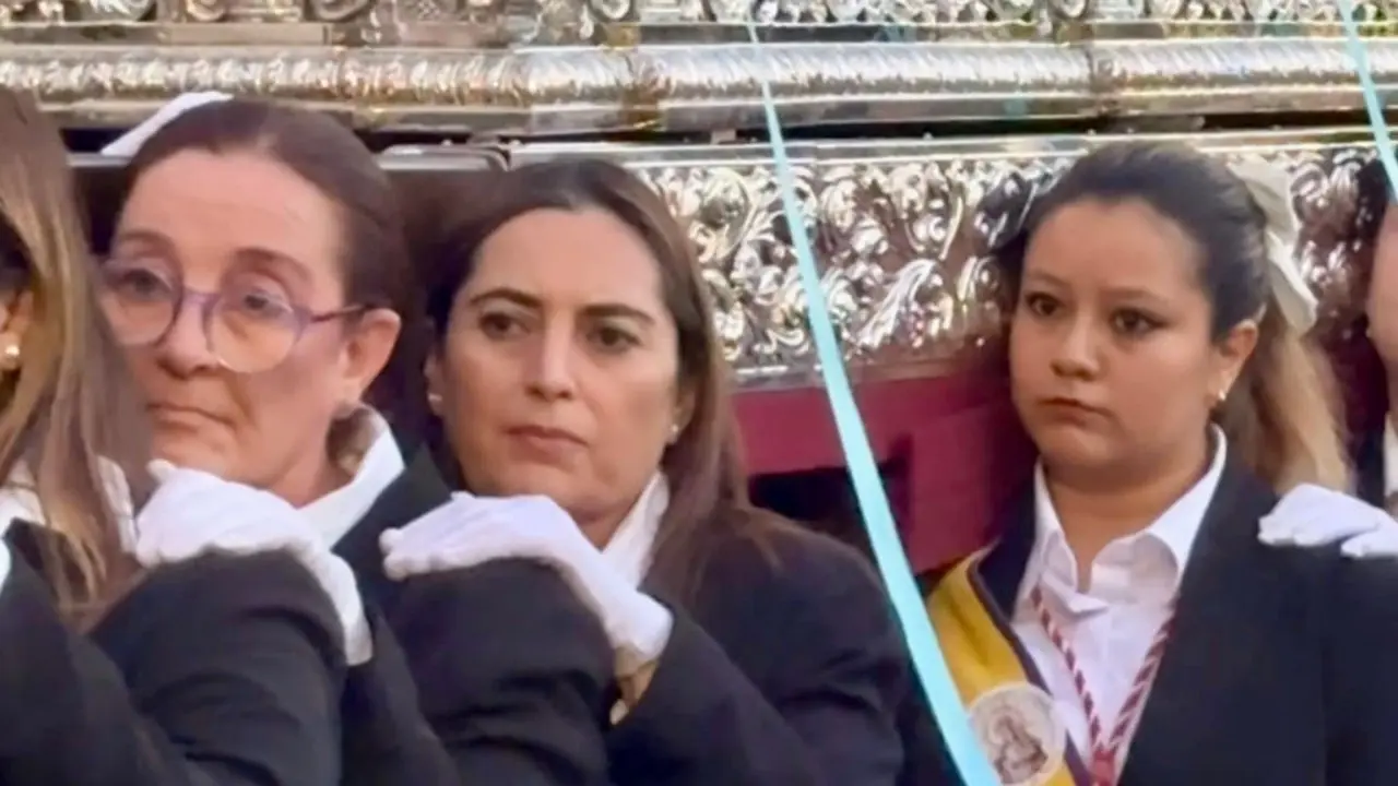 Emotiva procesi&oacute;n de la Virgen del Rosario en Torrej&oacute;n de Ardoz.