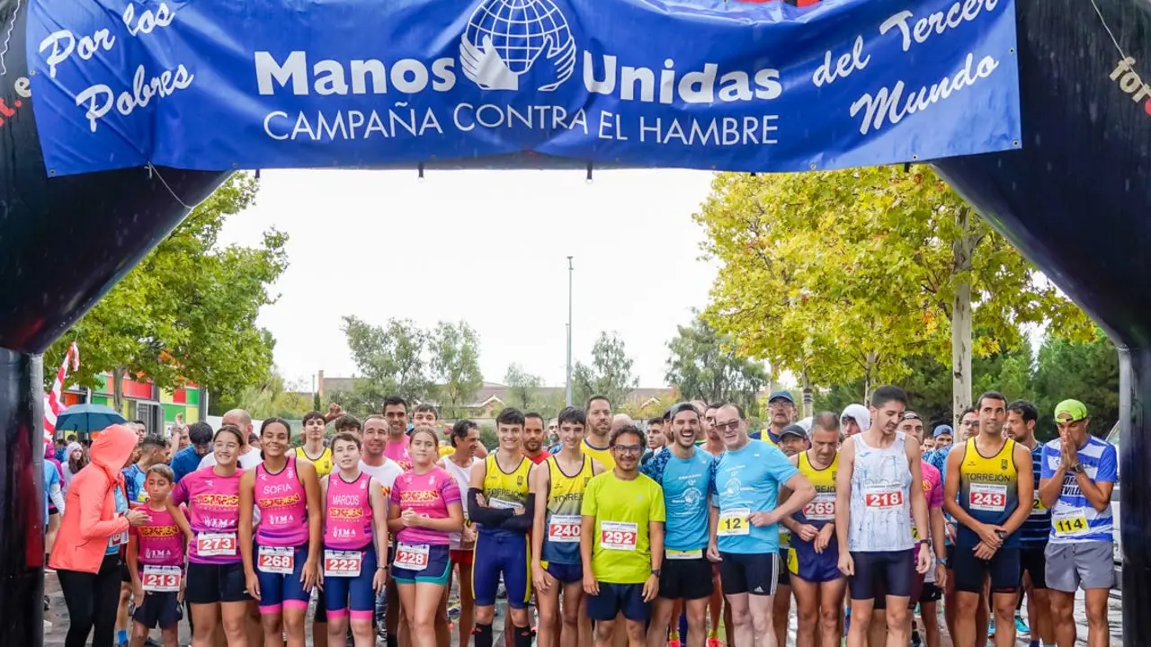 La Carrera Solidaria de Manos Unidas re&uacute;ne a corredores en Torrej&oacute;n de Ardoz. Un evento que combina deporte y solidaridad.