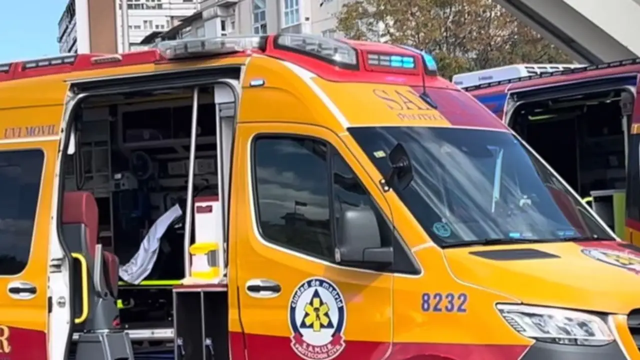 Un motorista de 60 a&ntilde;os sufri&oacute; un grave accidente en el Puente de Ventas.