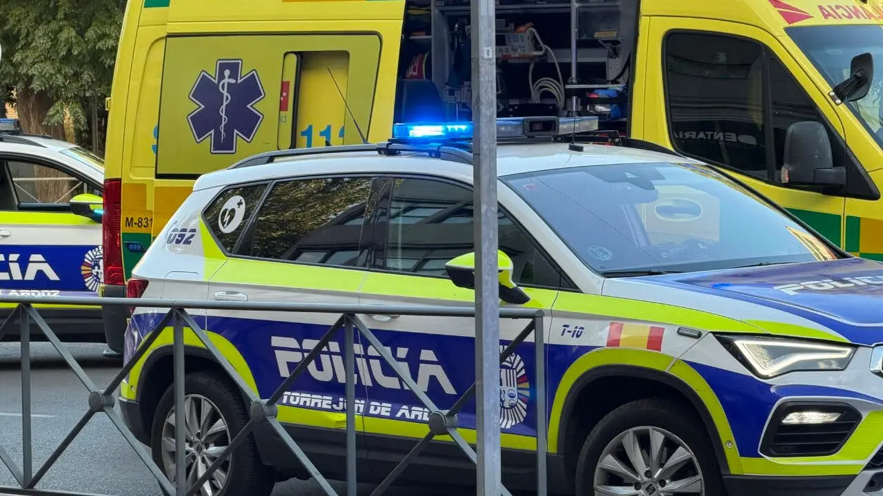 Un ni&ntilde;o de 7 a&ntilde;os fue atropellado en Torrej&oacute;n. La polic&iacute;a y ambulancia llegaron al lugar.