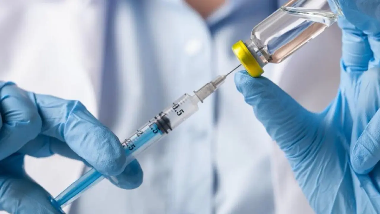 La Comunidad de Madrid inicia la campa&ntilde;a de vacunaci&oacute;n. Es fundamental protegerse contra la gripe y el Covid-19.