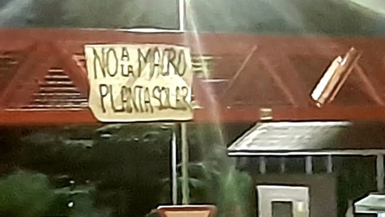 Los vecinos de Villalbilla se oponen a una macroplanta solar que amenaza su entorno.