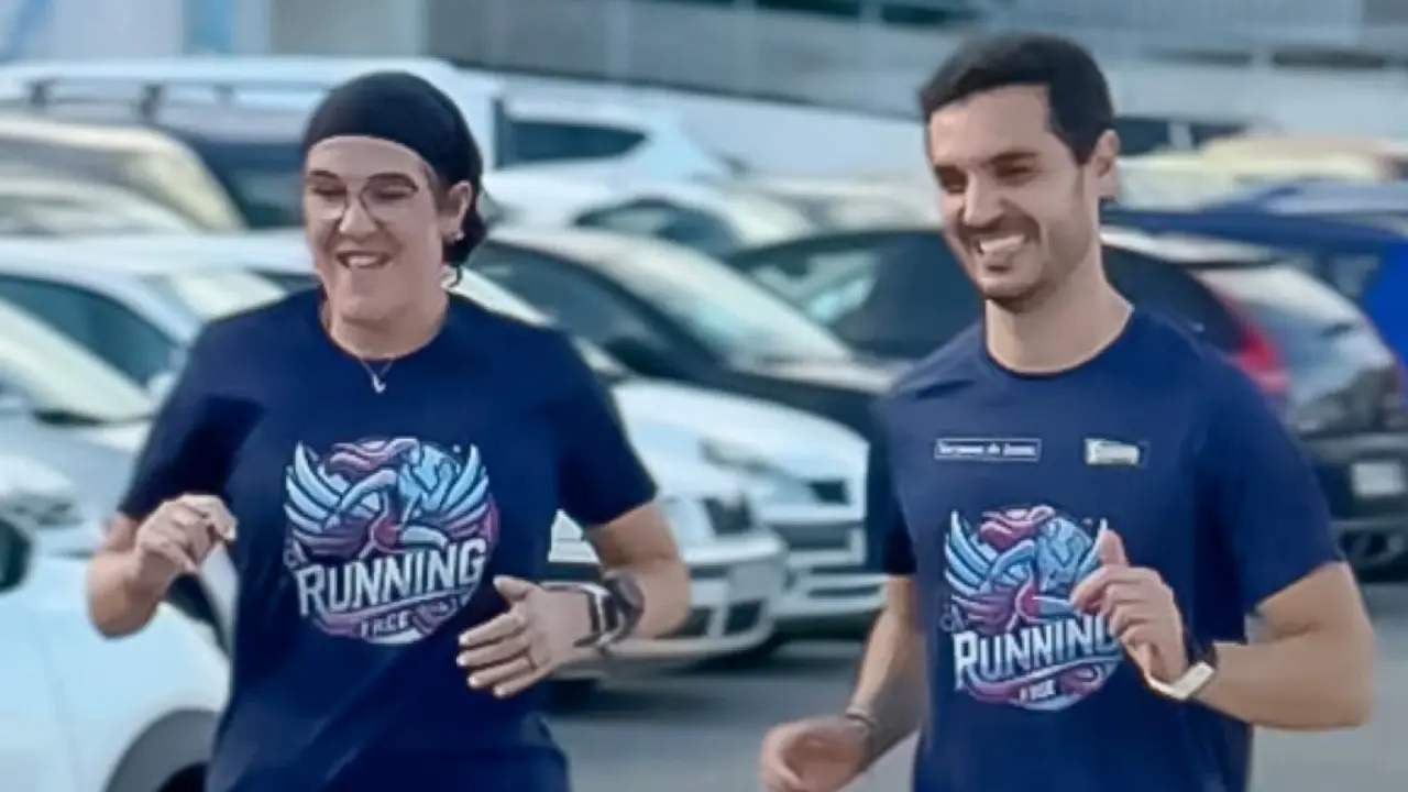 Leticia Duarte, reconocida atleta de Torrej&oacute;n, corriendo en su ciudad.