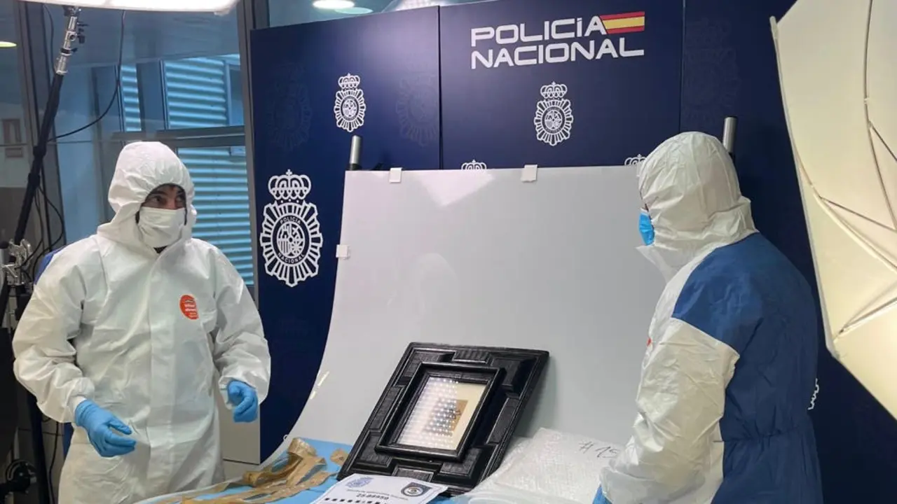 La Polic&iacute;a Nacional recupera un cuadro de Picasso en Madrid. El arte vuelve a su lugar.