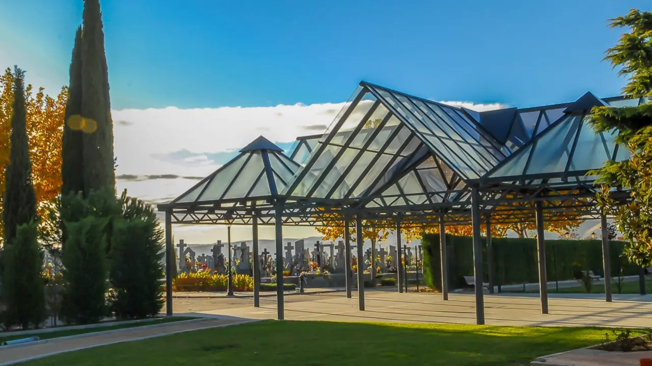 El cementerio de Torrej&oacute;n est&aacute; abierto todo el d&iacute;a por Todos los Santos.