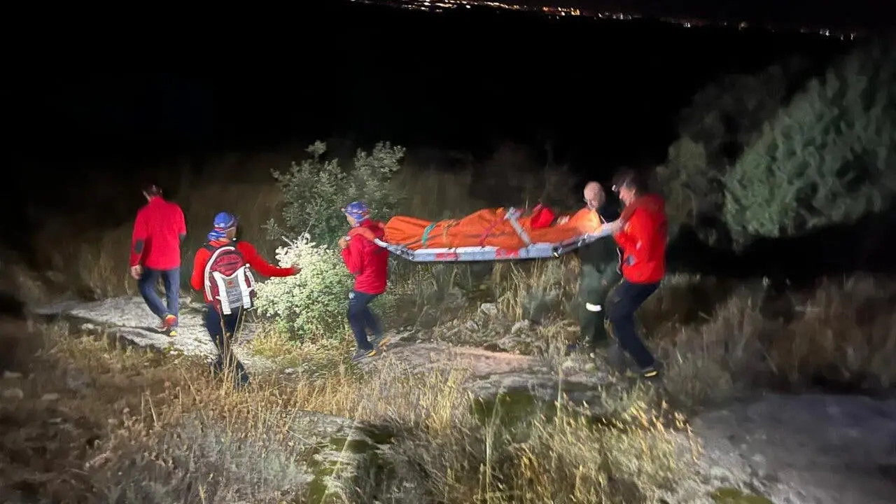 Un hombre fue rescatado tras caer en una zona de dif&iacute;cil acceso en Zarzalejo.