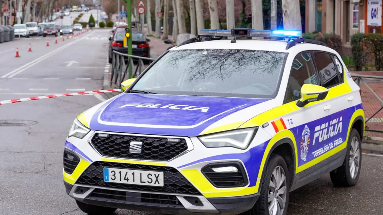 La polic&iacute;a de Torrej&oacute;n advierte sobre falsos cobradores que se hacen pasar por personal municipal.