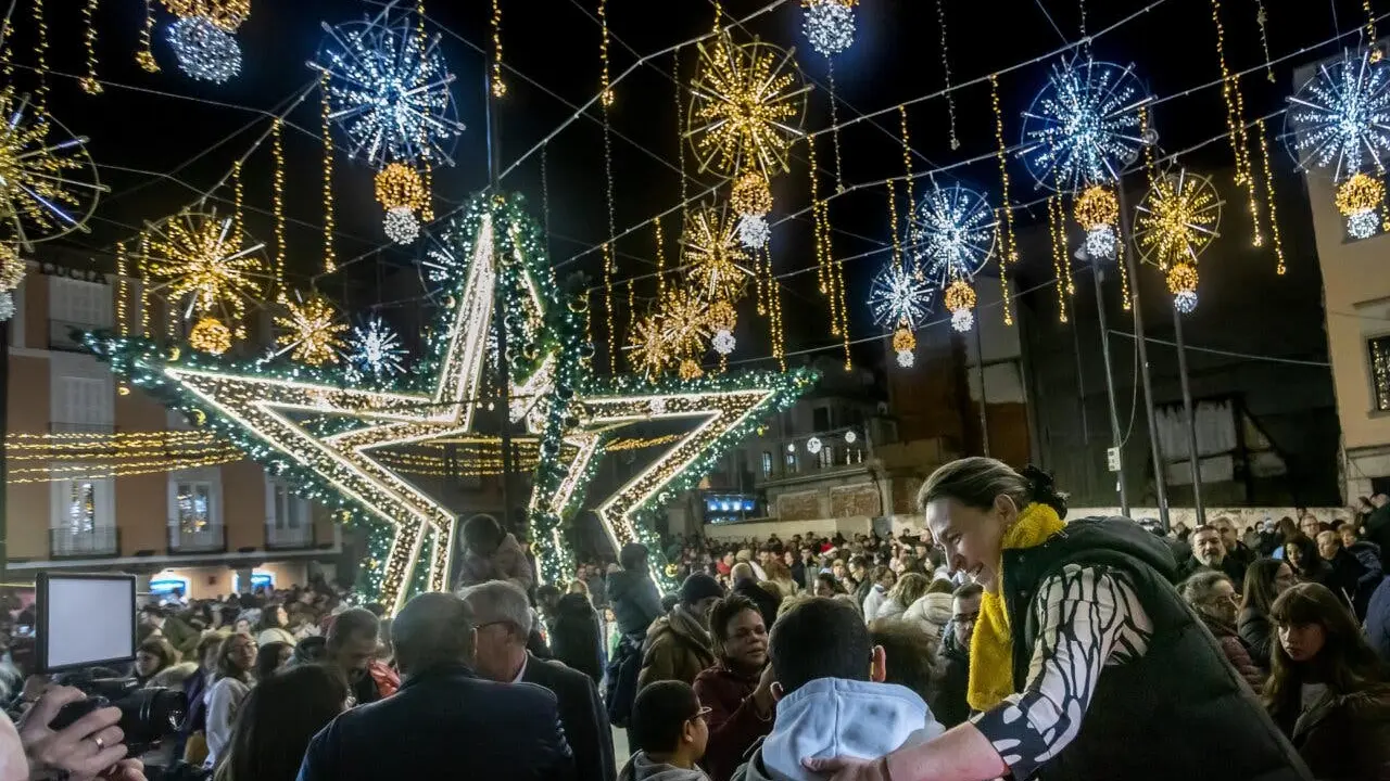 La plaza de Guadalajara se ilumina con un espectacular encendido navide&ntilde;o. Un evento lleno de luces y alegr&iacute;a.