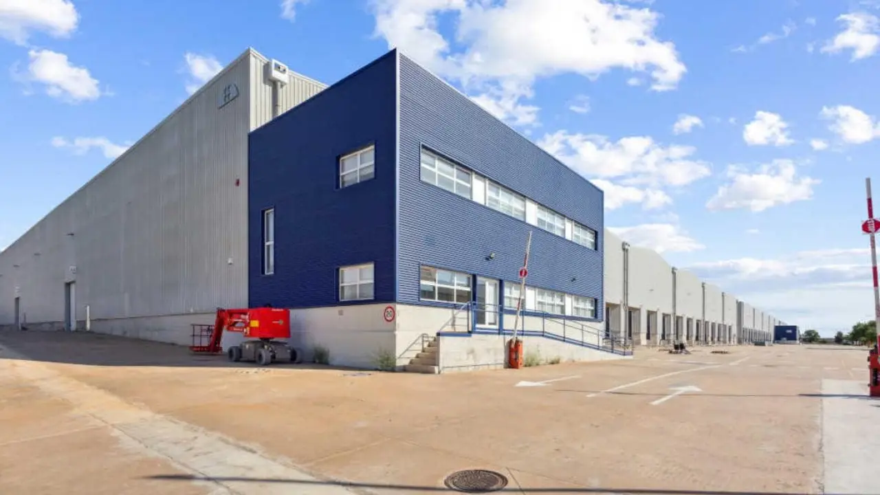 La plantilla de Inditex en Cabanillas inicia una huelga indefinida.