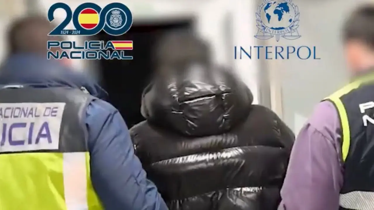 La Polic&iacute;a Nacional detuvo a un fugitivo colombiano en Madrid, vinculado al Ej&eacute;rcito de Liberaci&oacute;n Nacional.